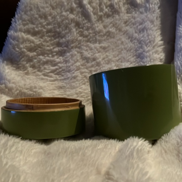 Vintage Avacado Bamboo canister - Picture 3 of 11